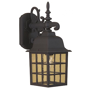 One Light Outdoor Wall Lantern in Traditional Style - 6 inches wide by 15.13 inches high