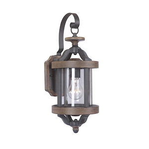 Ashwood - 1 Light Small Outdoor Wall Sconce In Traditional Style-17.46 Inches Tall and 7.01 Inches Wide