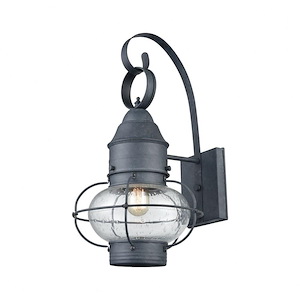 Onion - 1 Light Outdoor Wall Lantern in Traditional Style with Vintage Charm and Country/Cottage inspirations - 18 Inches tall and 10 inches wide - 705457