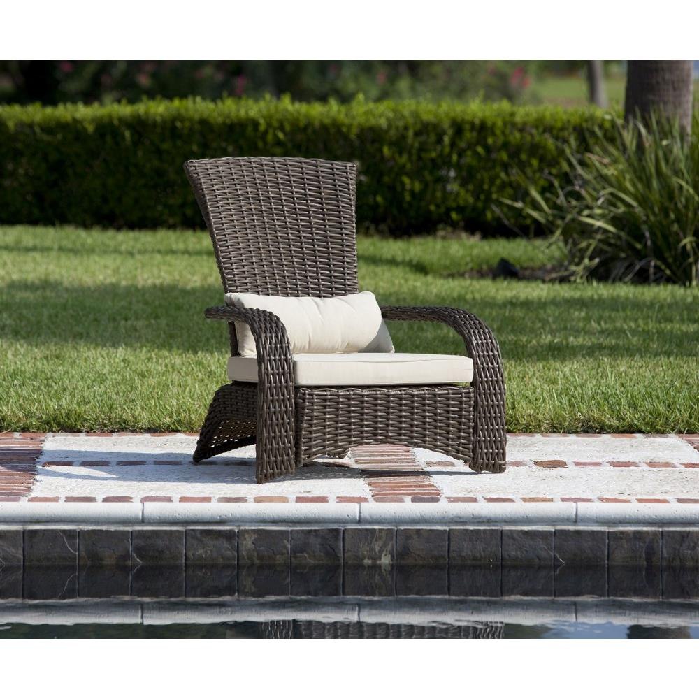 Fire Sense 62172 Deluxe Coconino Wicker Chair