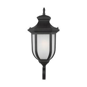 Sea Gull Lighting-Childress-1 Light Large Outdoor Wall Lantern in Traditional Style-9 Inch wide by 21.38 Inch high - 1002185