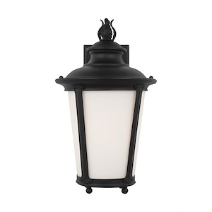 Sea Gull Lighting-Cape May-1 Light Medium Outdoor Wall Lantern in Traditional Style-9 Inch wide by 15.5 Inch high - 232520