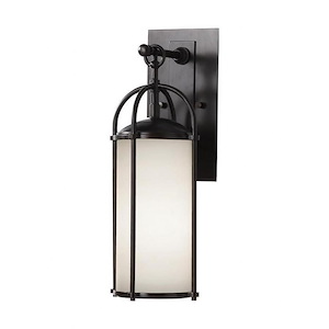 Feiss Lighting-Dakota-One Light Outdor Wall Bracket in Transitional Style-6.13 Inch Wide by 16.88 Inch High