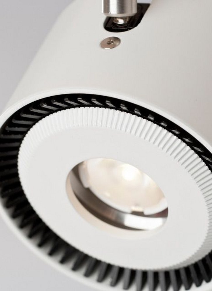 700MPISO8273003R-LED