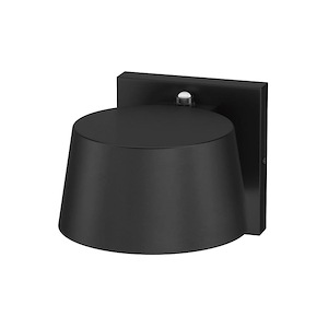 Gateway - 8W 1 LED Outdoor Wall Mount with Photocell-5 Inches Tall and 7 Inches Wide - 1311125