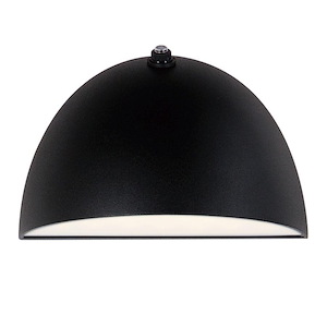 Pathfinder - 7 Inch 15W 1 LED Outdoor Wall Mount with Photocell - 1067598