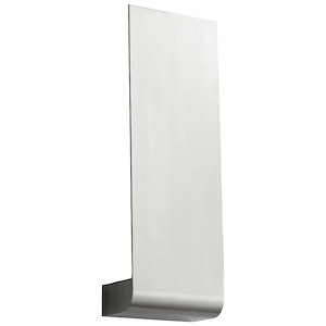 Halo - 18 Inch 11.9W 120V 1 LED Wall Sconce