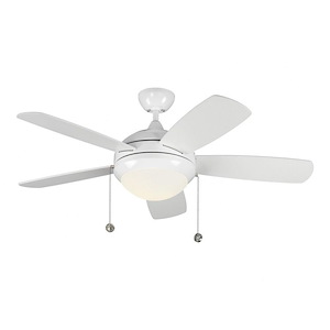 Monte Carlo Fans-Discus Classic II-5 Blade Ceiling Fan with Pull Chain Control and Includes Light Kit in Modern Style-44 Inch Wide by 17.1 Inch High